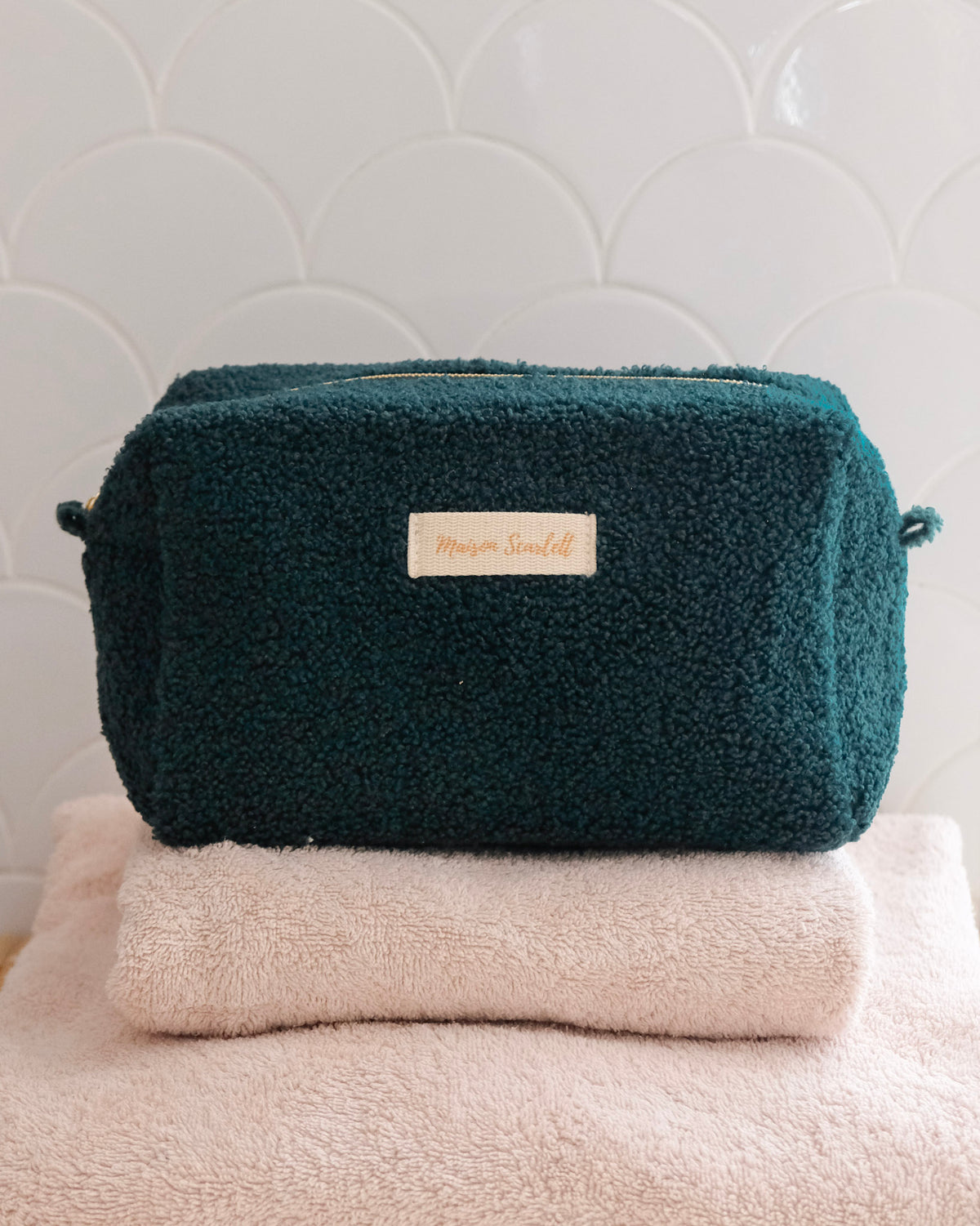 Kulturtasche Charlotte aus Teddyfell – Outlet