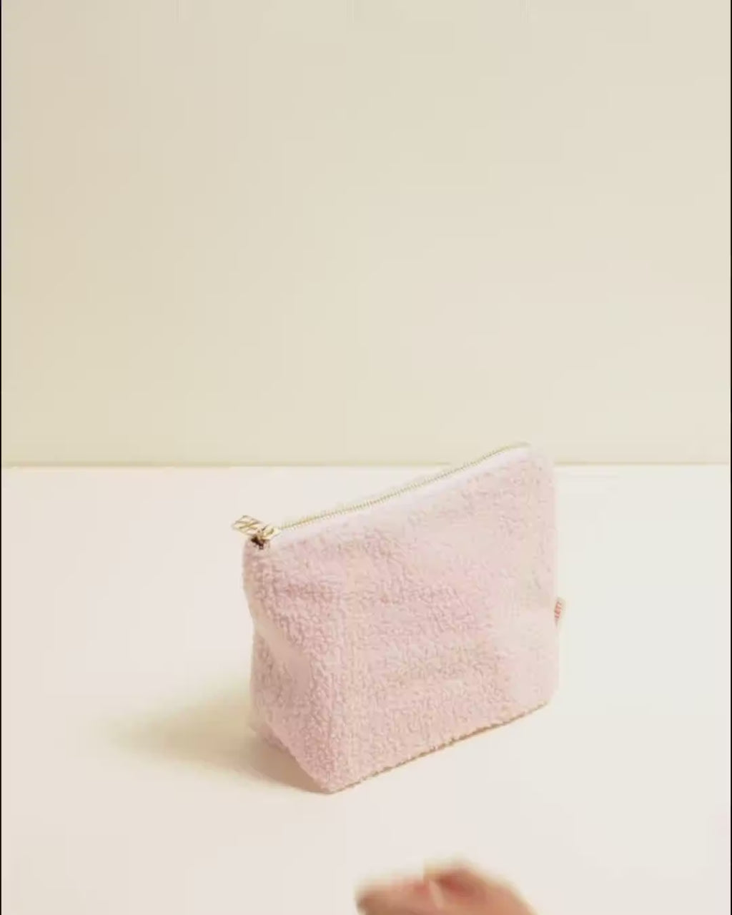 Kosmetiktasche Adélaïde aus Bouclé-Stoff