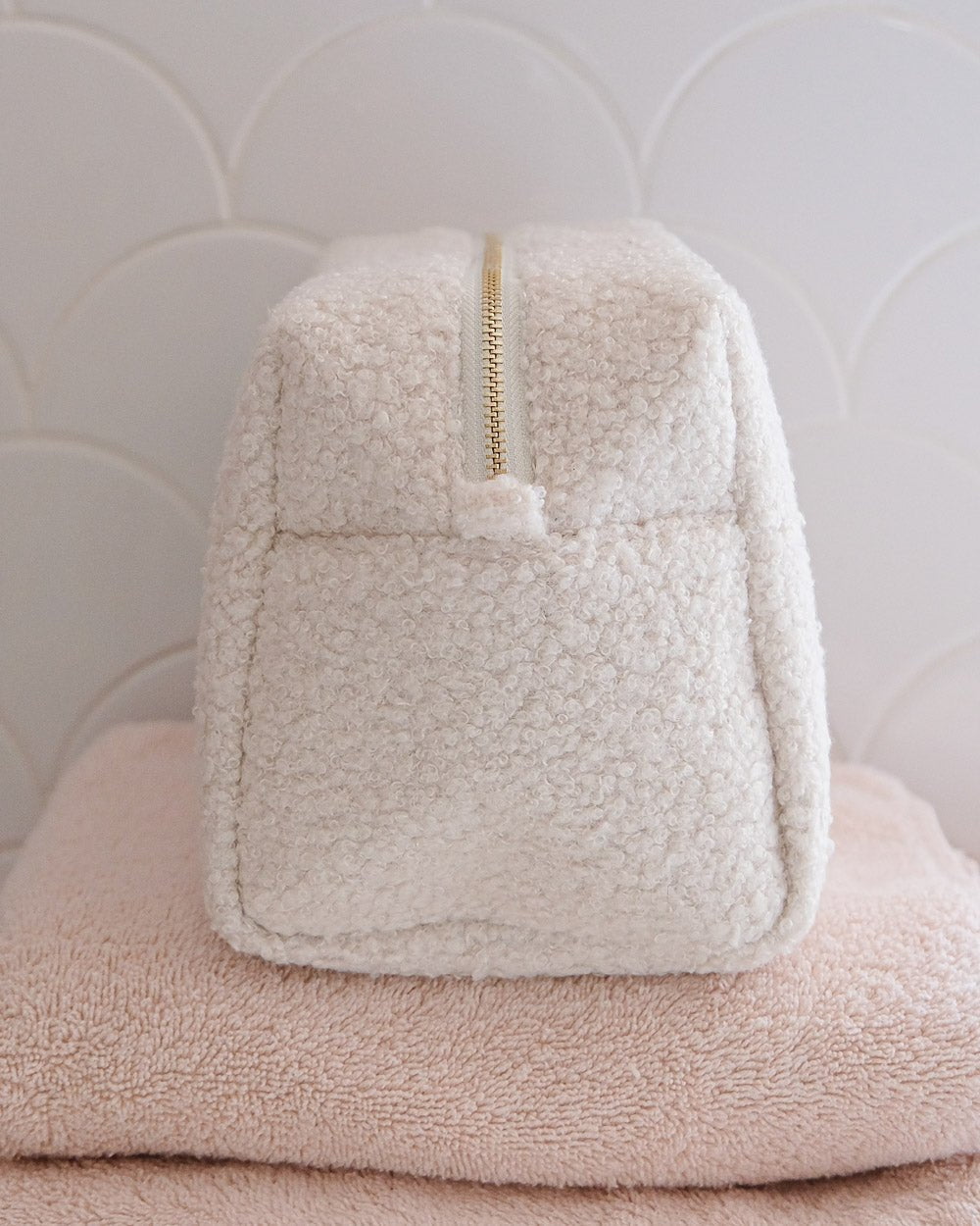 Kulturtasche Charlotte aus Teddyfell – Outlet