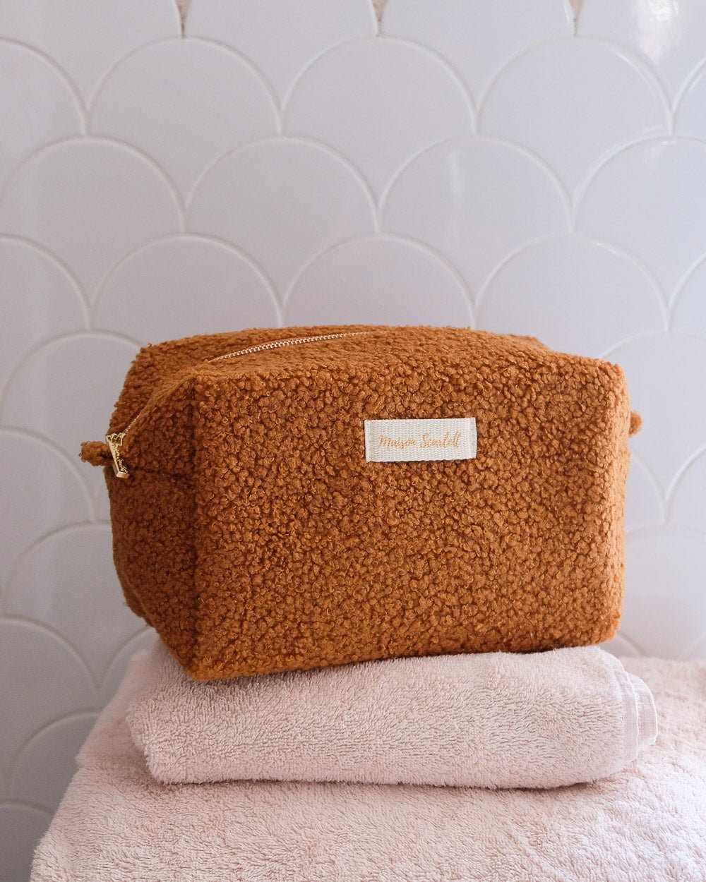 Kulturtasche Charlotte aus Teddyfell – Outlet